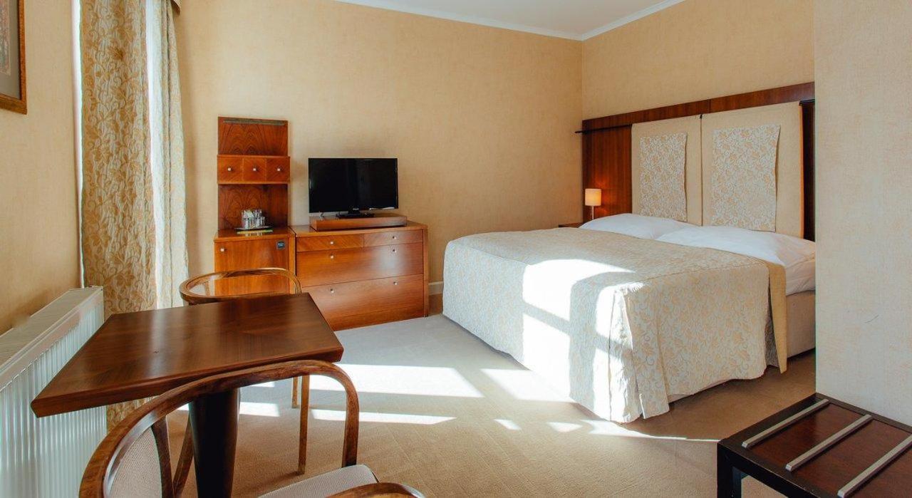 Hotel Pavla 피에슈타니 외부 사진